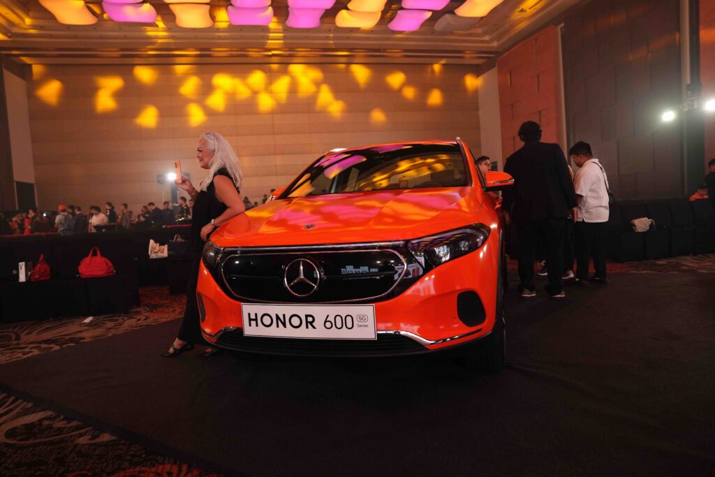 HONOR 600 Win-A-Benz